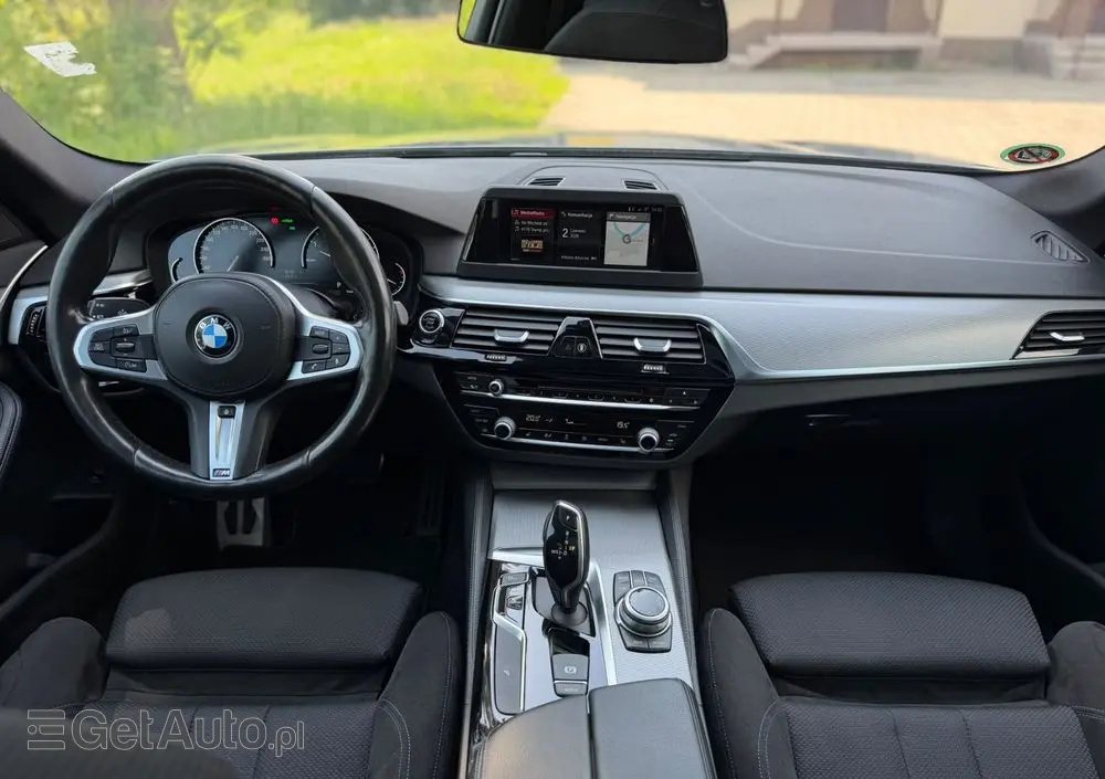 BMW Seria 5 530i xDrive M Sport Edition