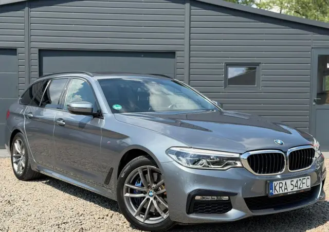 BMW Seria 5 530i xDrive M Sport Edition