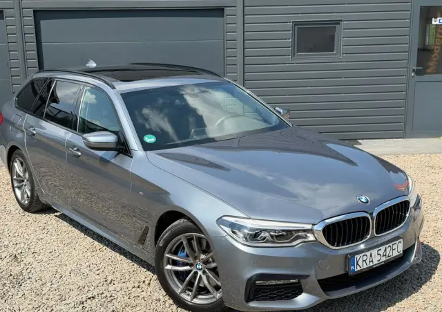 BMW Seria 5 530i xDrive M Sport Edition