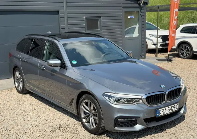 BMW Seria 5 530i xDrive M Sport Edition