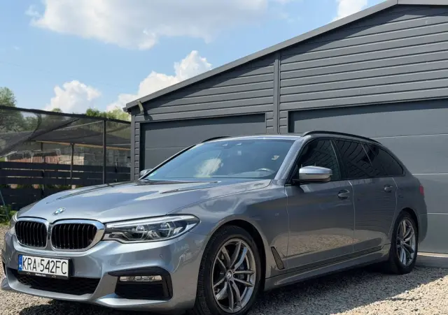 BMW Seria 5 530i xDrive M Sport Edition