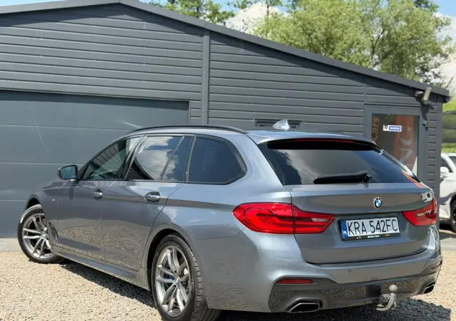 BMW Seria 5 530i xDrive M Sport Edition