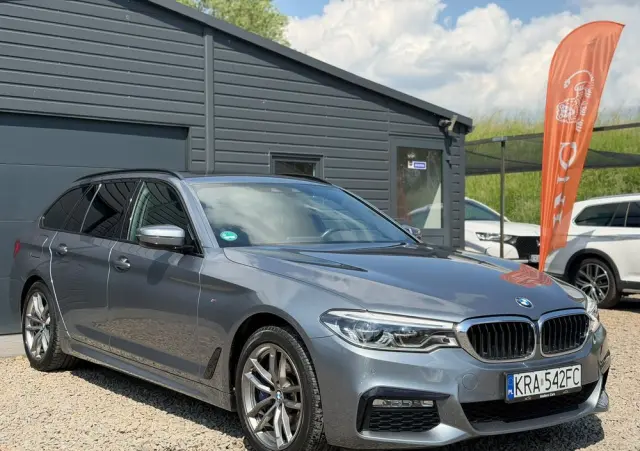 BMW Seria 5 530i xDrive M Sport Edition