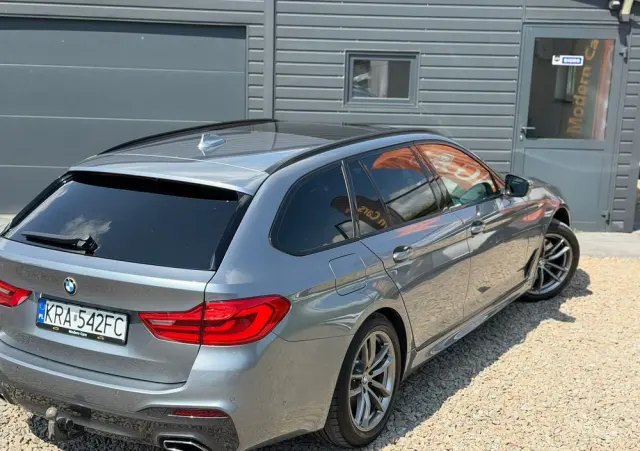 BMW Seria 5 530i xDrive M Sport Edition