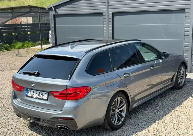 BMW Seria 5 530i xDrive M Sport Edition