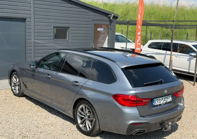 BMW Seria 5 530i xDrive M Sport Edition