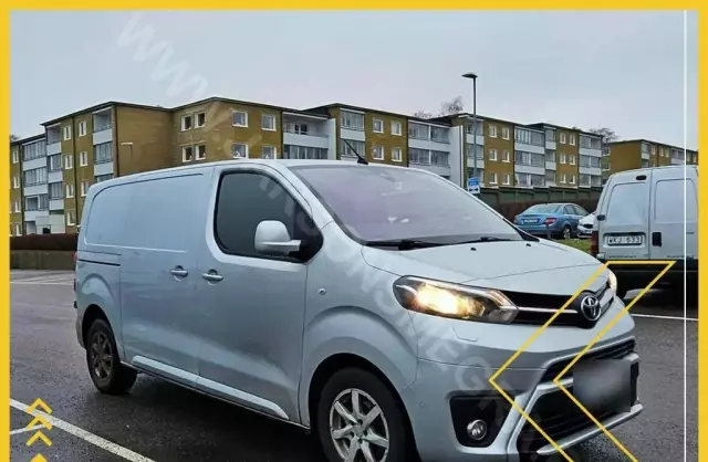 TOYOTA Proace 