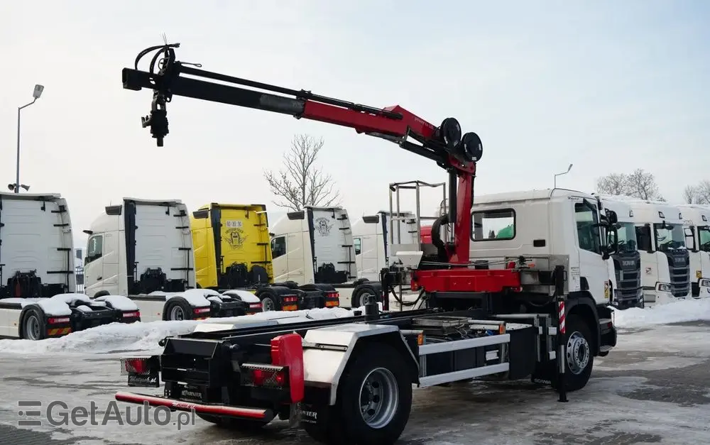 SCANIA P 250 / 4X2 / SIŁOWNIK DO WYWROTU /  + HDS HMF 635 K2 /  / MAX WYSÓW 7 M / STEROWANIE RADIOWE / ROTATOR /  EURO 6 