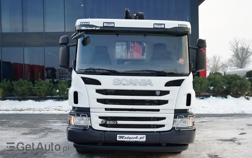 SCANIA P 250 / 4X2 / SIŁOWNIK DO WYWROTU /  + HDS HMF 635 K2 /  / MAX WYSÓW 7 M / STEROWANIE RADIOWE / ROTATOR /  EURO 6 