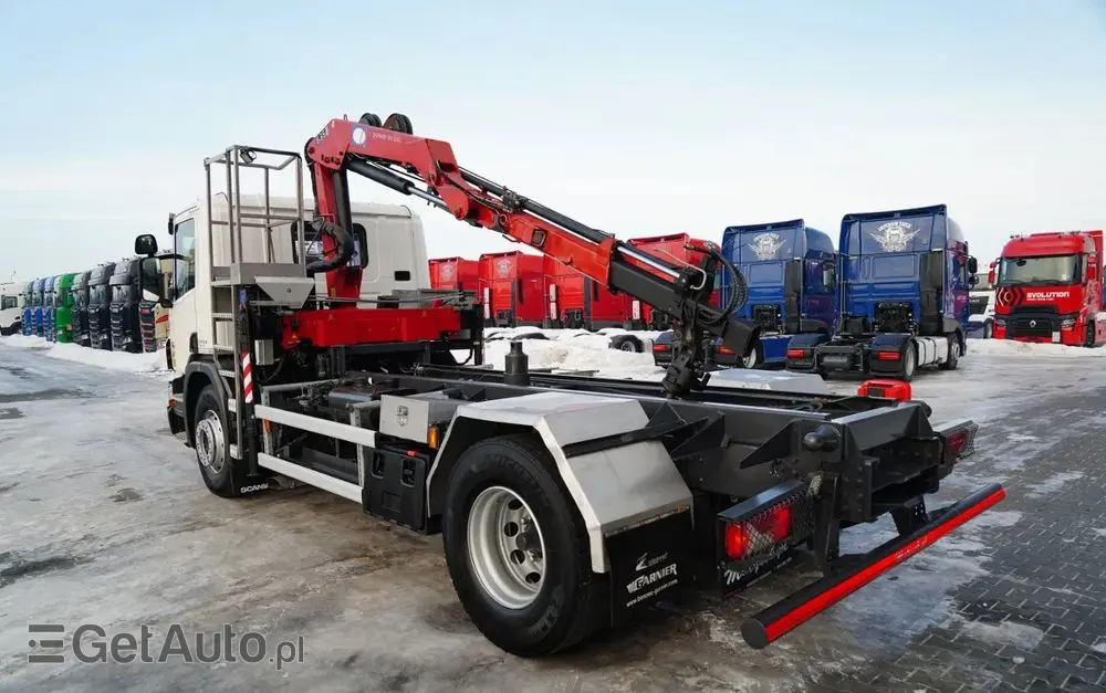 SCANIA P 250 / 4X2 / SIŁOWNIK DO WYWROTU /  + HDS HMF 635 K2 /  / MAX WYSÓW 7 M / STEROWANIE RADIOWE / ROTATOR /  EURO 6 