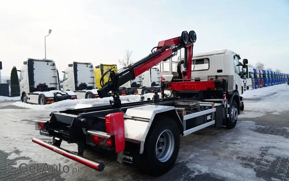 SCANIA P 250 / 4X2 / SIŁOWNIK DO WYWROTU /  + HDS HMF 635 K2 /  / MAX WYSÓW 7 M / STEROWANIE RADIOWE / ROTATOR /  EURO 6 