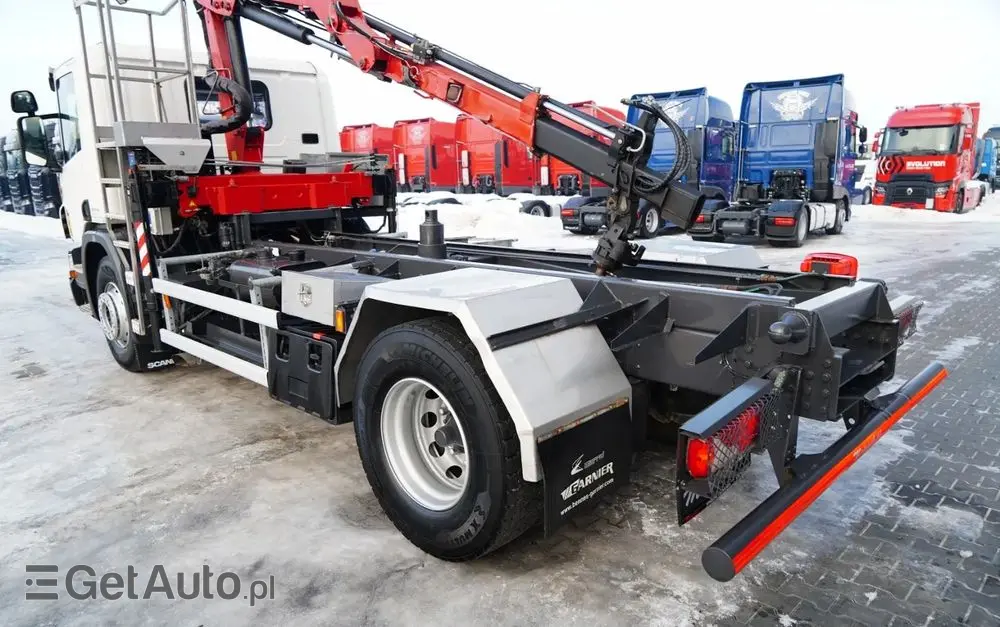 SCANIA P 250 / 4X2 / SIŁOWNIK DO WYWROTU /  + HDS HMF 635 K2 /  / MAX WYSÓW 7 M / STEROWANIE RADIOWE / ROTATOR /  EURO 6 