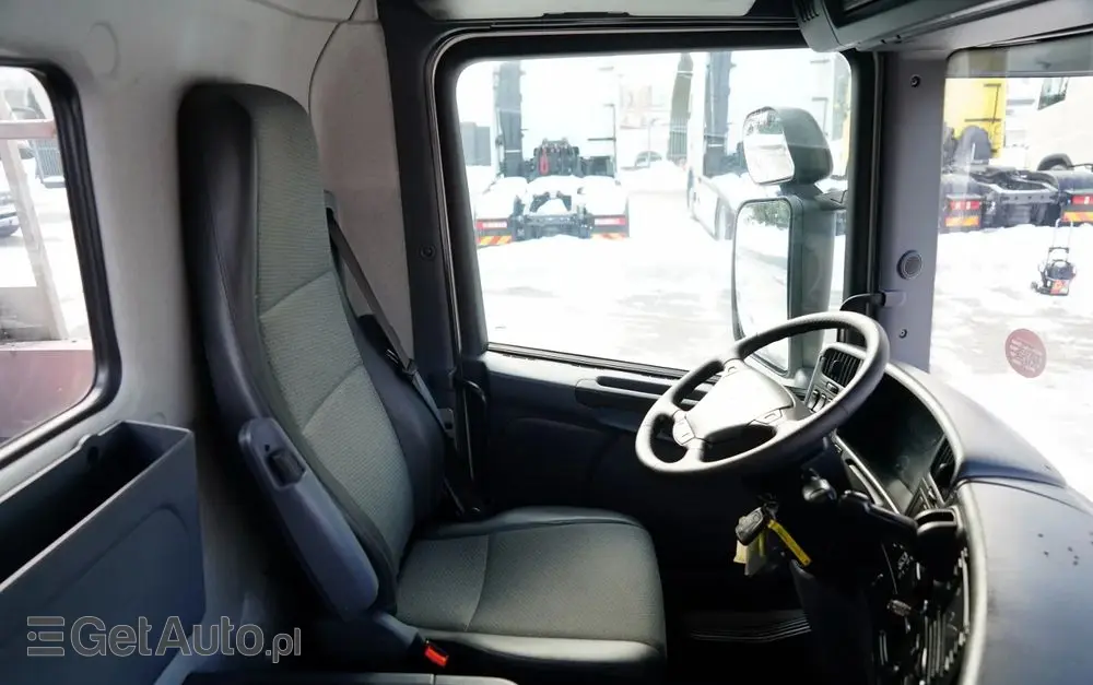 SCANIA P 250 / 4X2 / SIŁOWNIK DO WYWROTU /  + HDS HMF 635 K2 /  / MAX WYSÓW 7 M / STEROWANIE RADIOWE / ROTATOR /  EURO 6 