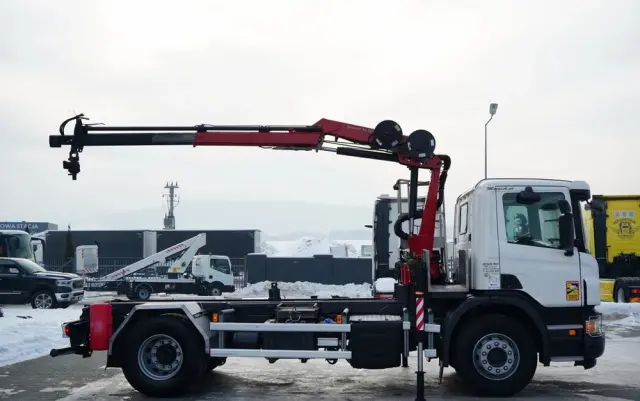 SCANIA P 250 / 4X2 / SIŁOWNIK DO WYWROTU /  + HDS HMF 635 K2 /  / MAX WYSÓW 7 M / STEROWANIE RADIOWE / ROTATOR /  EURO 6 