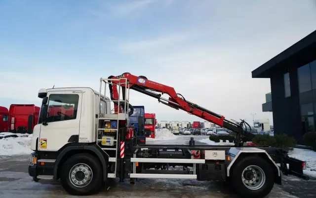 SCANIA P 250 / 4X2 / SIŁOWNIK DO WYWROTU /  + HDS HMF 635 K2 /  / MAX WYSÓW 7 M / STEROWANIE RADIOWE / ROTATOR /  EURO 6 
