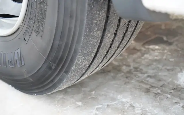 SCANIA P 250 / 4X2 / SIŁOWNIK DO WYWROTU /  + HDS HMF 635 K2 /  / MAX WYSÓW 7 M / STEROWANIE RADIOWE / ROTATOR /  EURO 6 