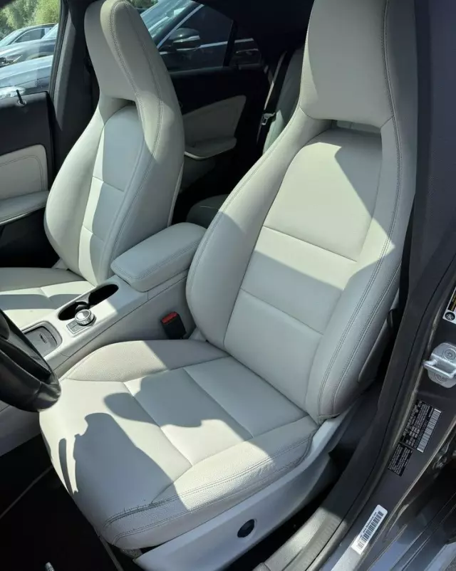 MERCEDES-BENZ CLA 250 7G-DCT AMG Line