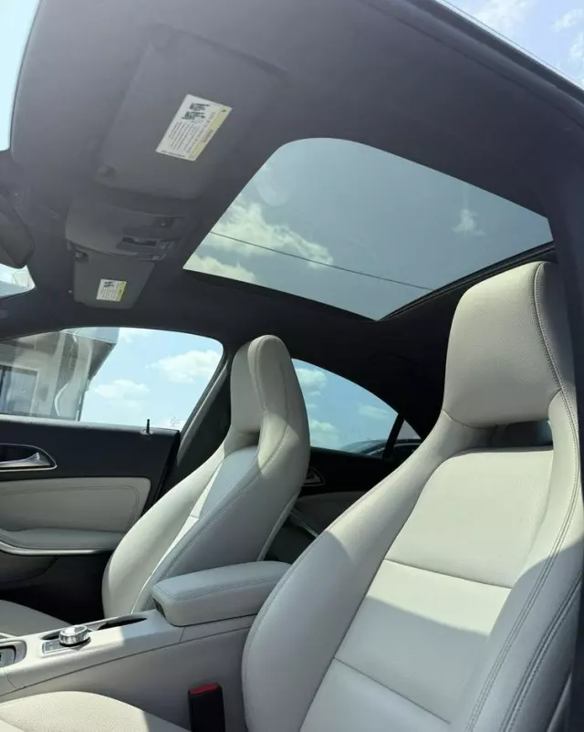 MERCEDES-BENZ CLA 250 7G-DCT AMG Line