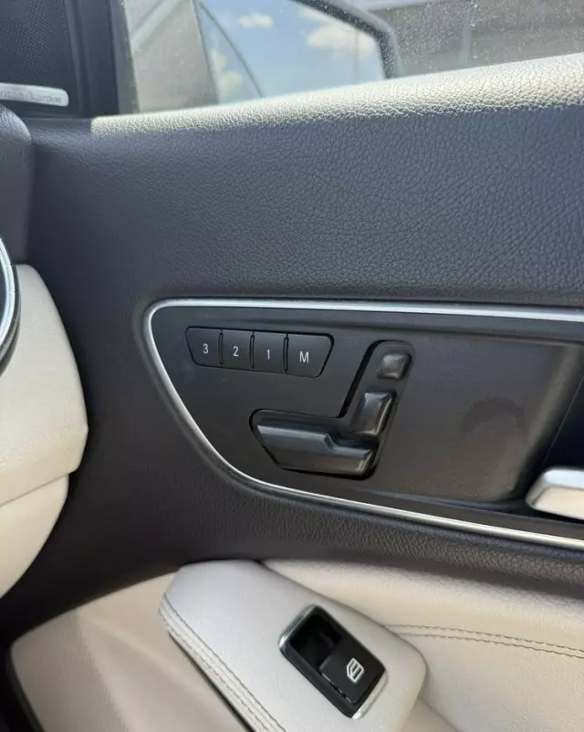 MERCEDES-BENZ CLA 250 7G-DCT AMG Line