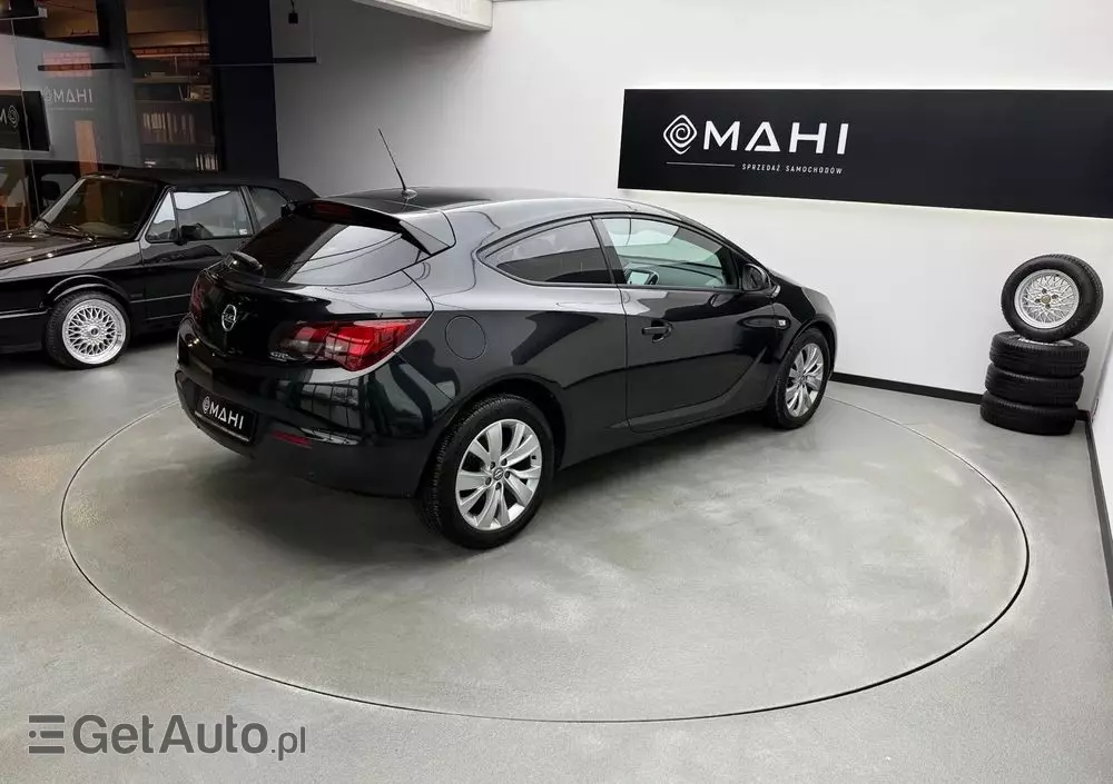 OPEL Astra GTC 1.4 Turbo