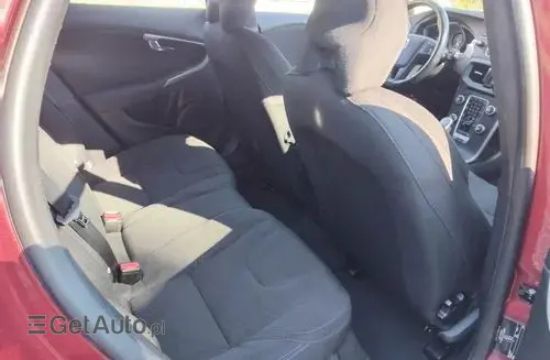 VOLVO V40 Cross Country 