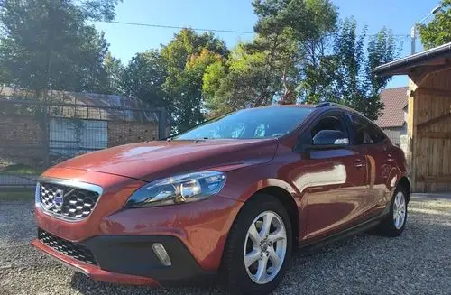 VOLVO V40 Cross Country 