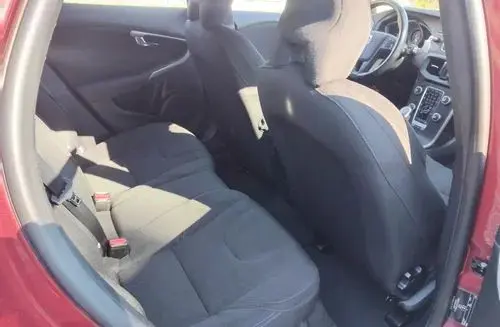 VOLVO V40 Cross Country 