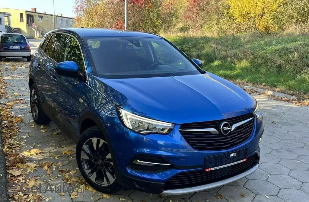 OPEL Grandland 