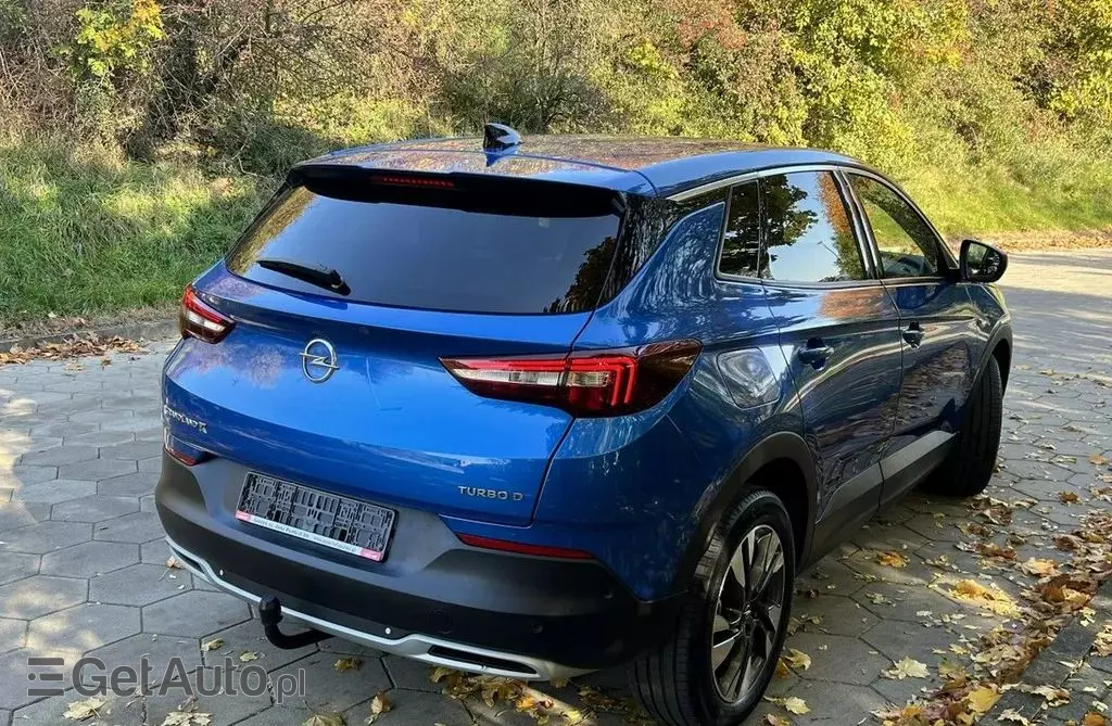 OPEL Grandland 