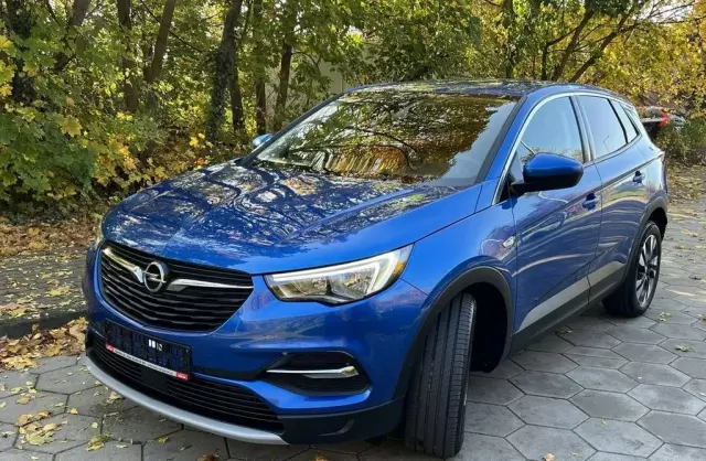 OPEL Grandland 