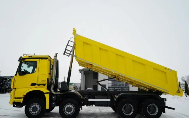 MERCEDES-BENZ AROCS 4151 / 8X8 / WYWROTKA TYLNOZSYPOWA / HYDROKLAPA / 6 M / AUTOMAT / EURO 6 