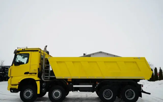 MERCEDES-BENZ AROCS 4151 / 8X8 / WYWROTKA TYLNOZSYPOWA / HYDROKLAPA / 6 M / AUTOMAT / EURO 6 