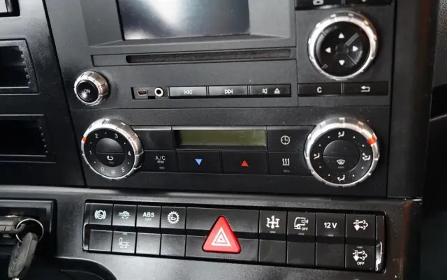 MERCEDES-BENZ AROCS 4151 / 8X8 / WYWROTKA TYLNOZSYPOWA / HYDROKLAPA / 6 M / AUTOMAT / EURO 6 