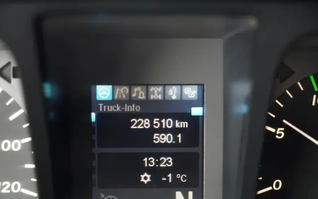 MERCEDES-BENZ AROCS 4151 / 8X8 / WYWROTKA TYLNOZSYPOWA / HYDROKLAPA / 6 M / AUTOMAT / EURO 6 