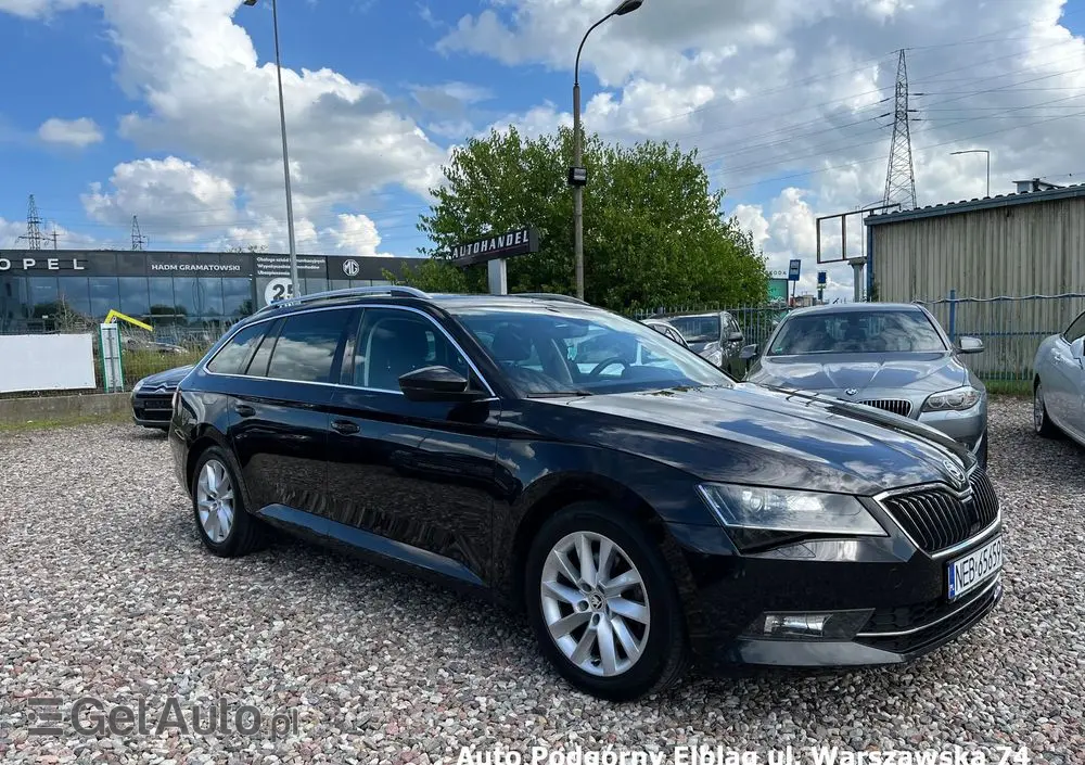 SKODA Superb 