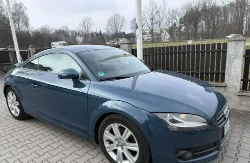 AUDI TT 