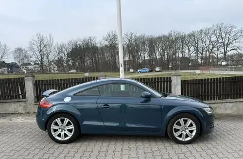 AUDI TT 