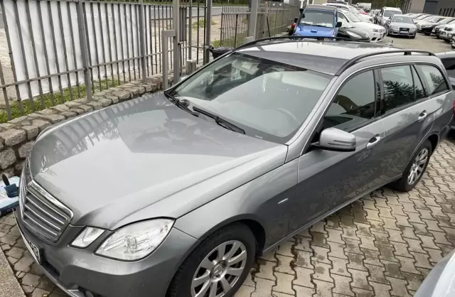 MERCEDES-BENZ Klasa E E 200 CDI BlueEFFICIENCY (136 KM)