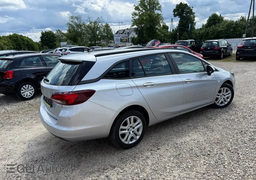 OPEL Astra 1.6 CDTI Enjoy