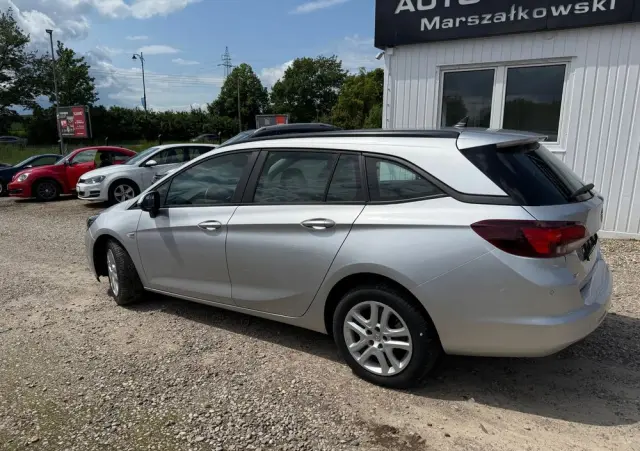OPEL Astra 1.6 CDTI Enjoy
