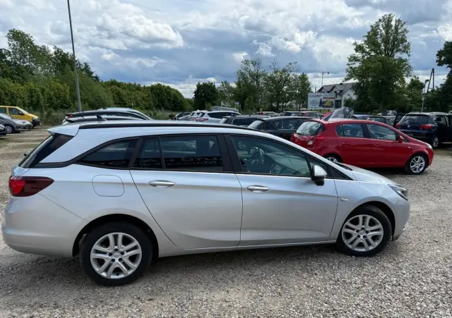 OPEL Astra 1.6 CDTI Enjoy