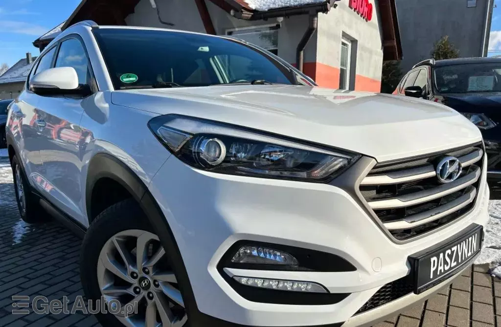 HYUNDAI Tucson 