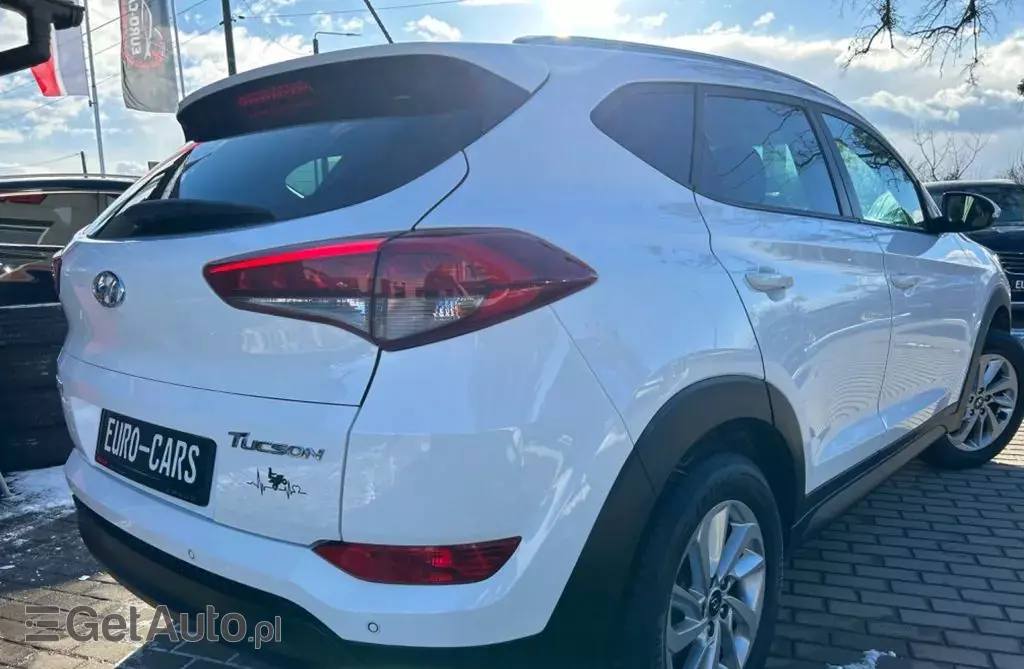 HYUNDAI Tucson 