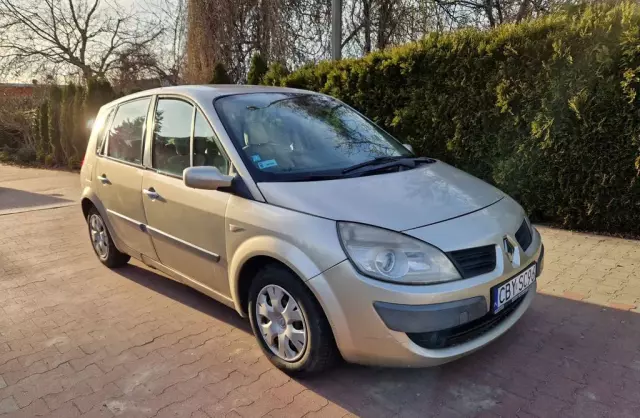 RENAULT Scenic 