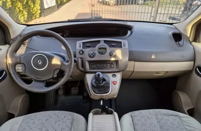 RENAULT Scenic 