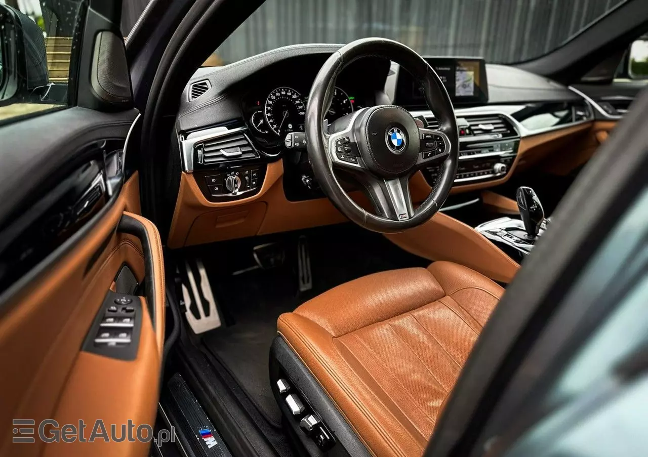 BMW Seria 5 540d xDrive M Sport sport