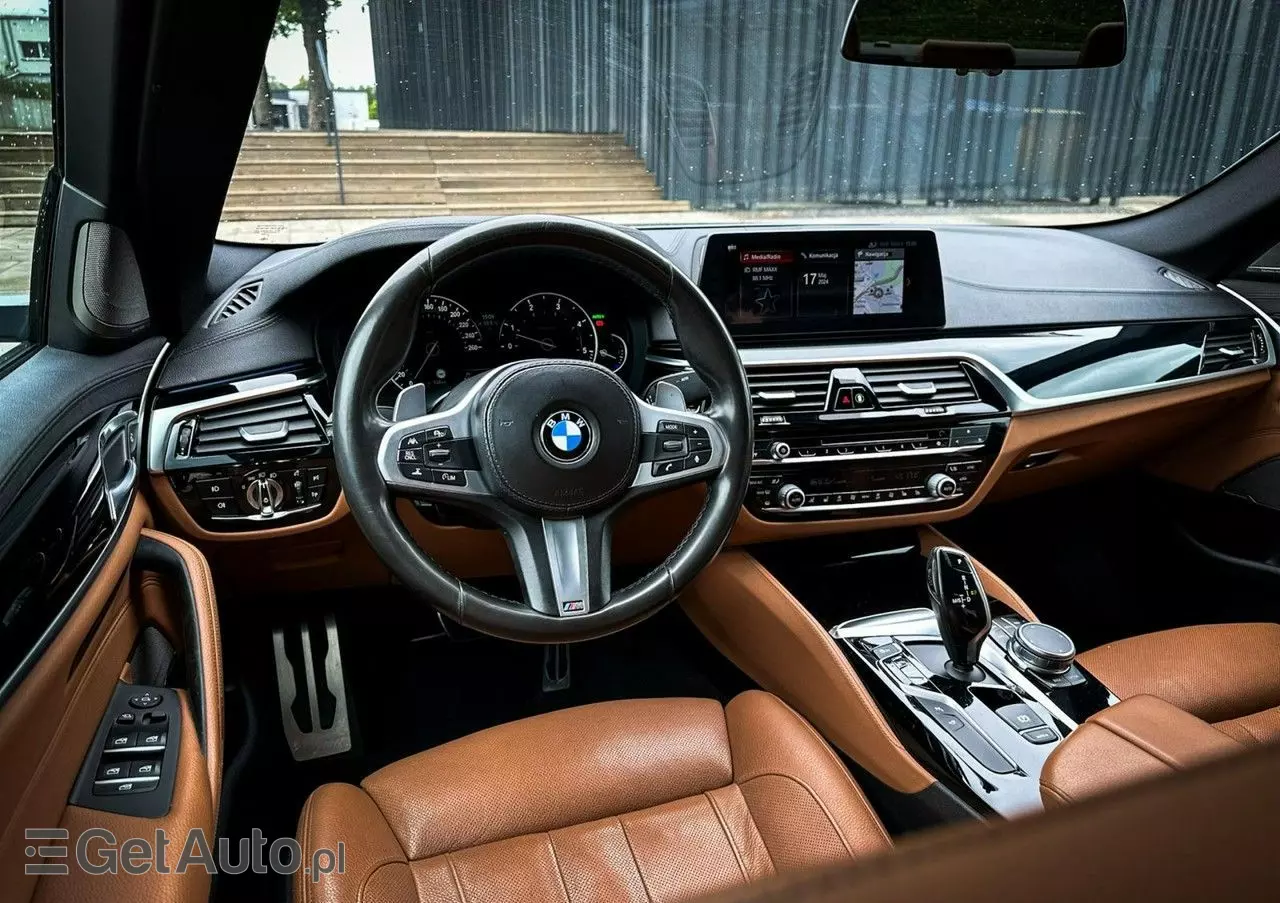 BMW Seria 5 540d xDrive M Sport sport