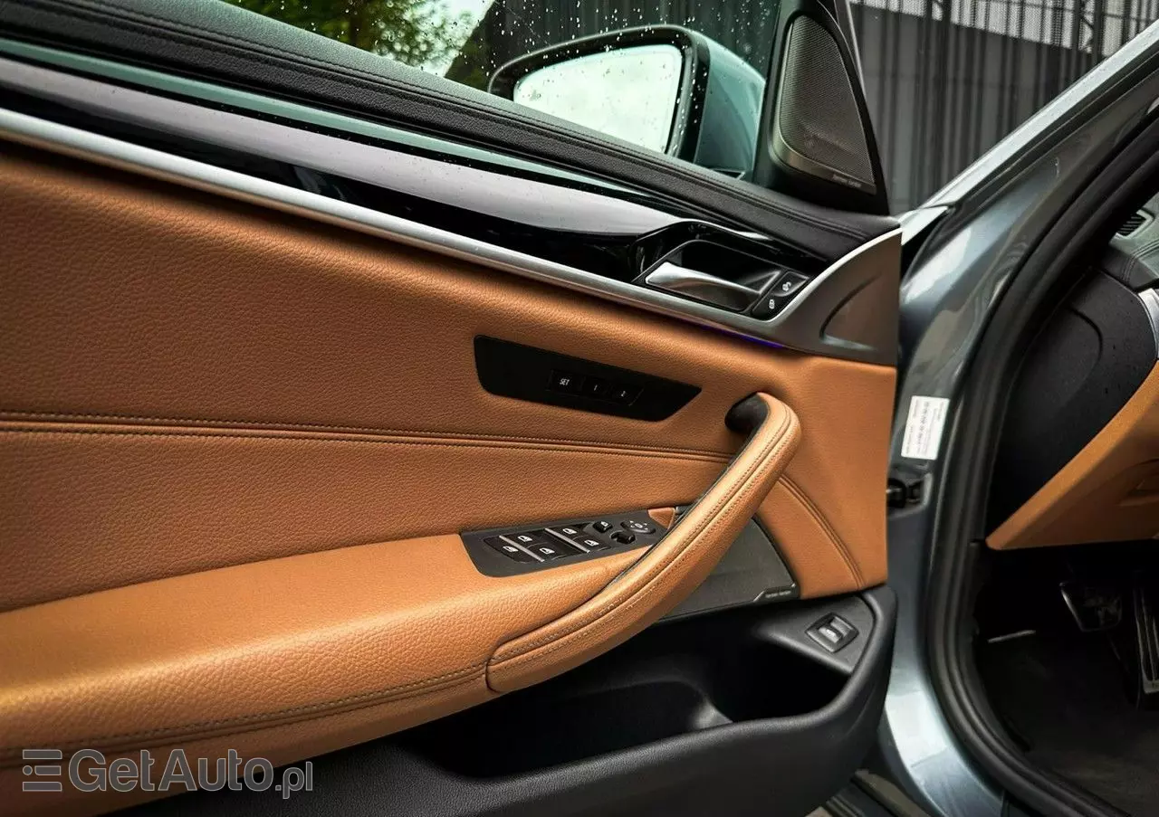 BMW Seria 5 540d xDrive M Sport sport