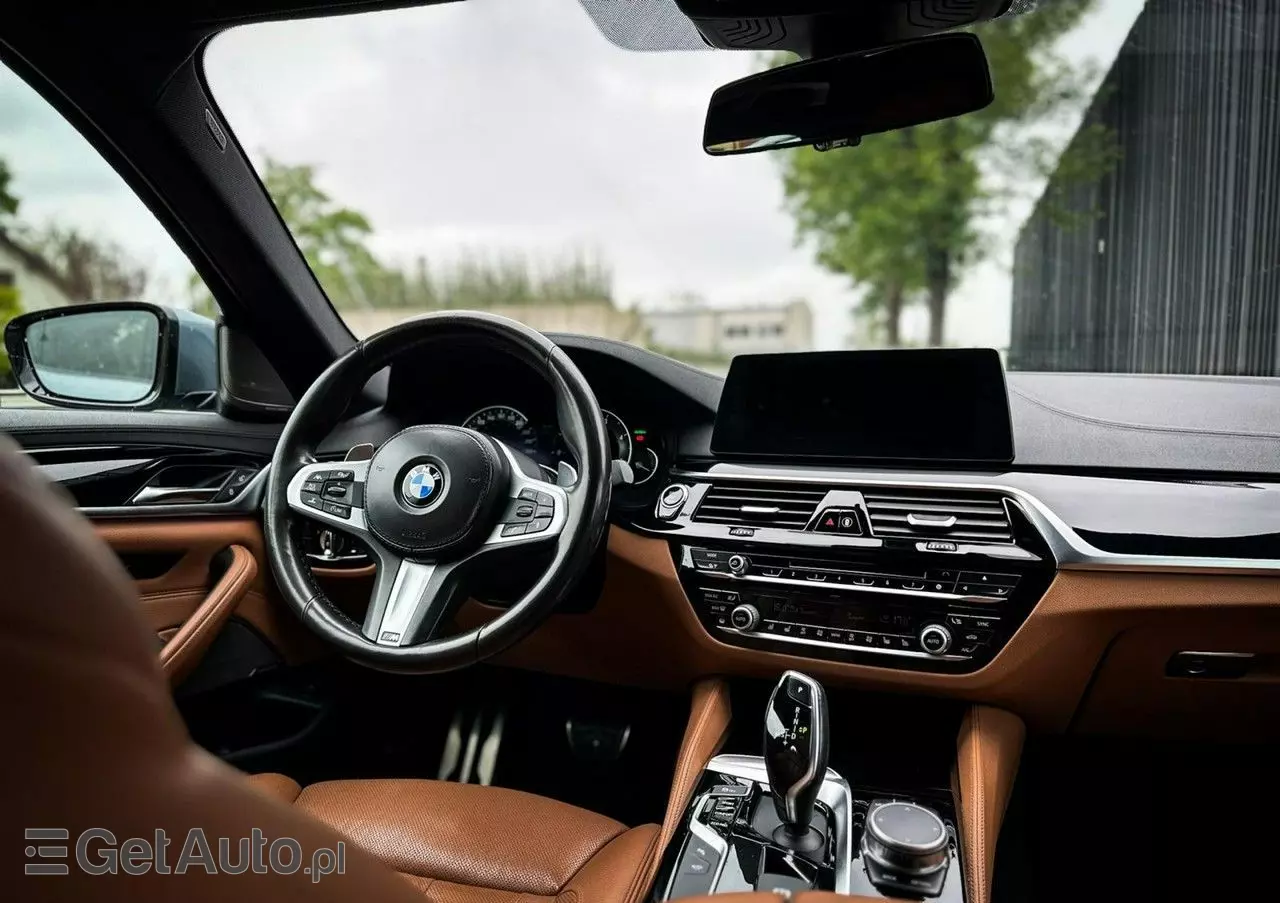 BMW Seria 5 540d xDrive M Sport sport