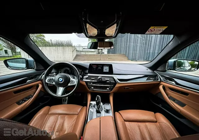 BMW Seria 5 540d xDrive M Sport sport